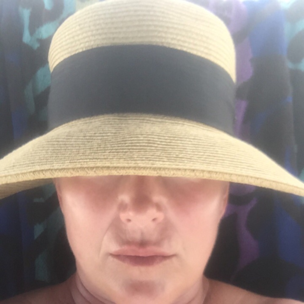 Meet your Posher, Carol